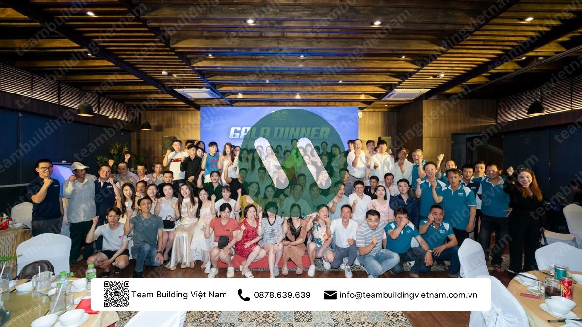 Đêm Gala Dinner đầy cảm xúc trong tour team building Mũi Né 2026